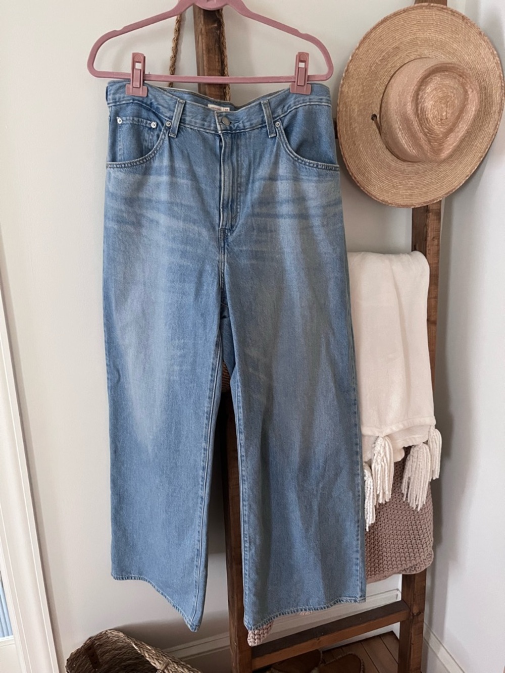 Levi’s Cinch Wide Leg Light Blue Women's Jeans
